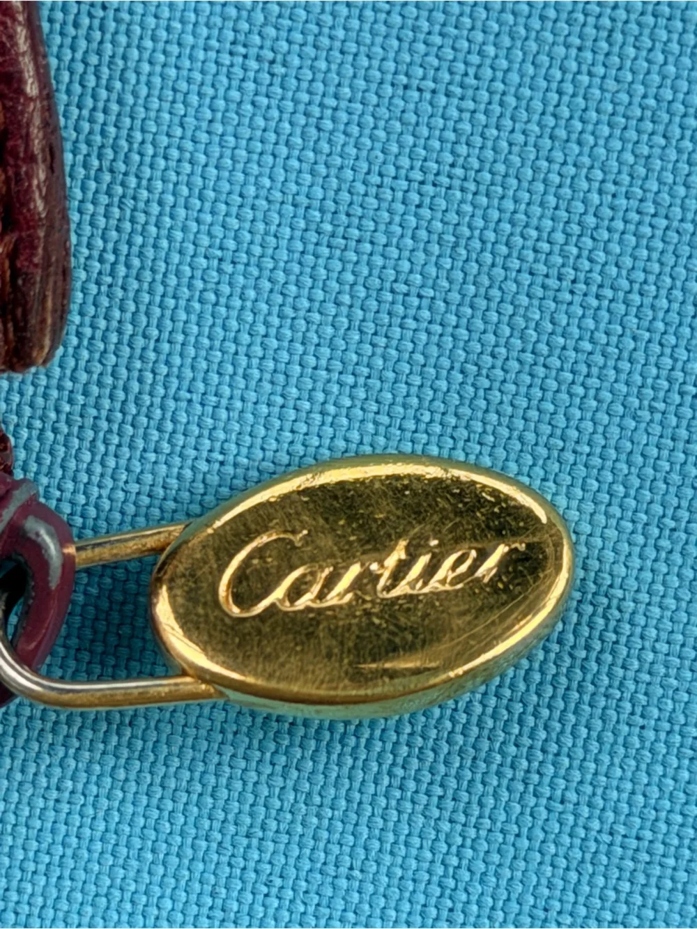 Cartier compact round